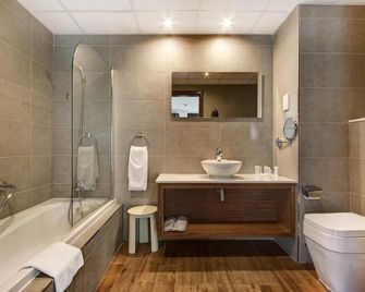 فيفالدي مالتا - ست جوليانس - حمام