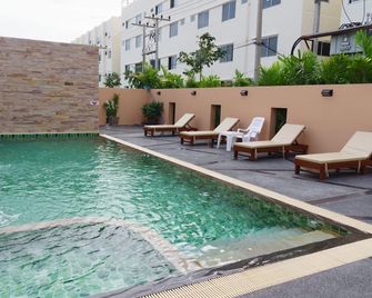 Visa Hotel Hua Hin - Hua Hin - Pool