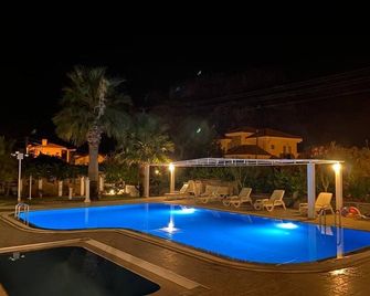 Yavuz Hotel - Dalyan (Mugla) - Kolam