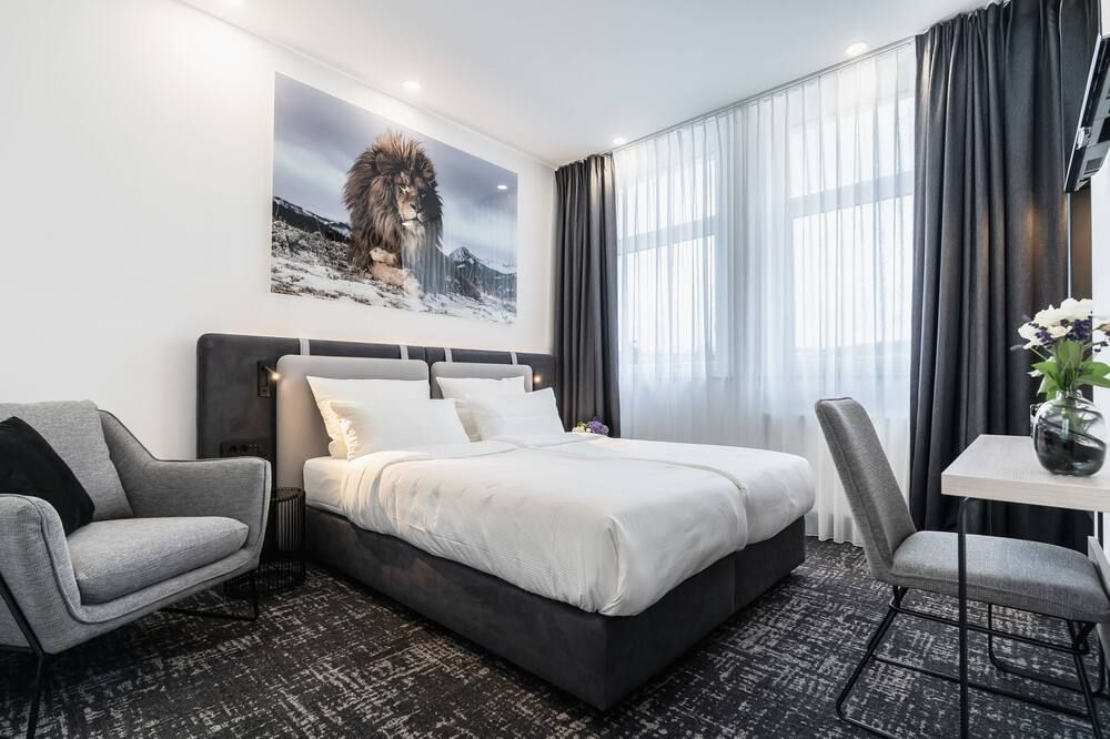 Libarty Hotels - Weinstadt