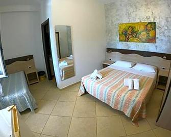 Bed And Breakfast Kale ' - Porto Cesareo - Bedroom