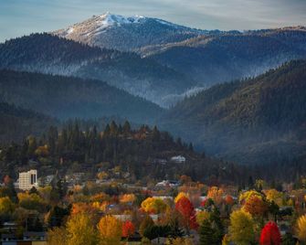 Ashland Springs Hotel - Ashland - Vista esterna