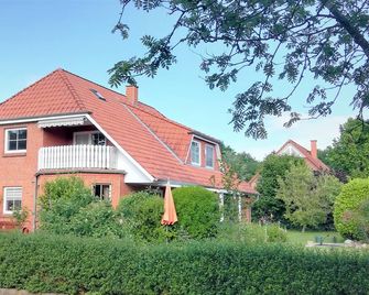 Comfort vacation apartment in Bad Bramstedt, 50 sqm, between the Baltic Sea and the North Sea - Bad Bramstedt - Будівля
