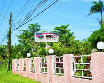 Shields Negril Villas - Negril - Vista del exterior