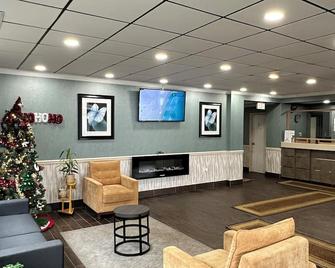 Finger Lakes Inn & Suites - Bath - Lobby