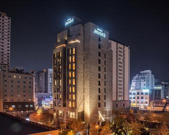 Hotel Museo - Cheongju - Building