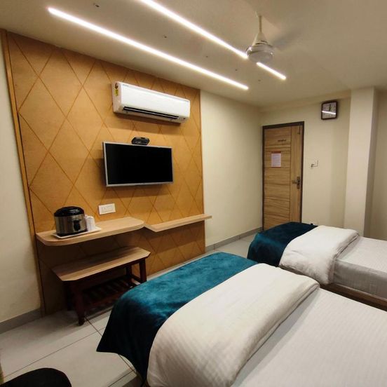 Hotel Kinara image 1