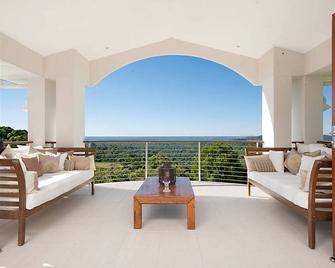 Alexandria Retreat - Doonan - Balcón