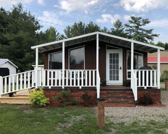 Beautiful Tiny House with all amenities - Fort-Coulonge - Building