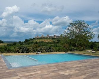 Borgo Campassini, Monteriggioni - Monteriggioni - Pool