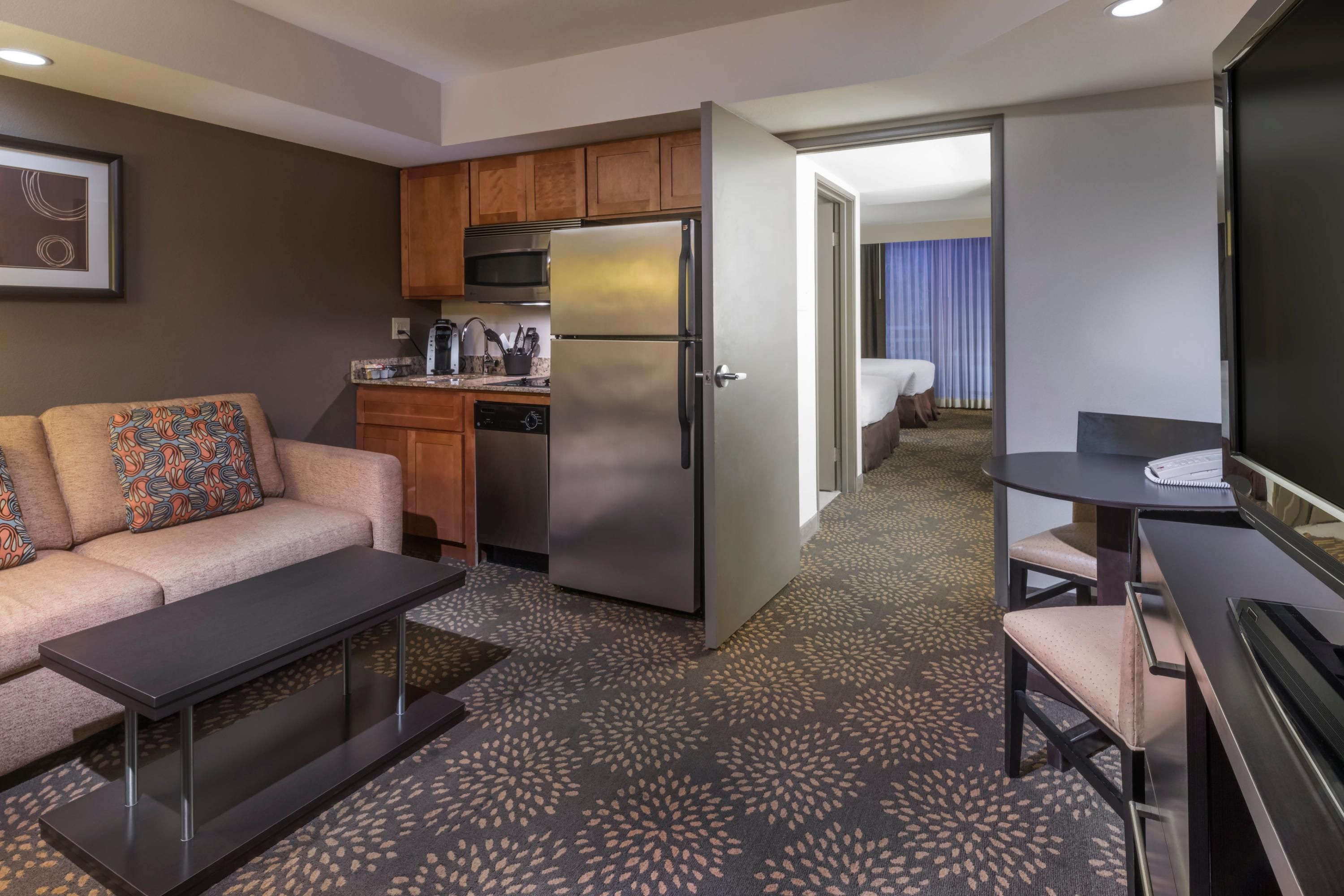Holiday Inn & Suites Phoenix Airport North By IHG