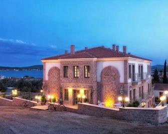 Cunda Fora Hotel - Ayvalık - Edificio