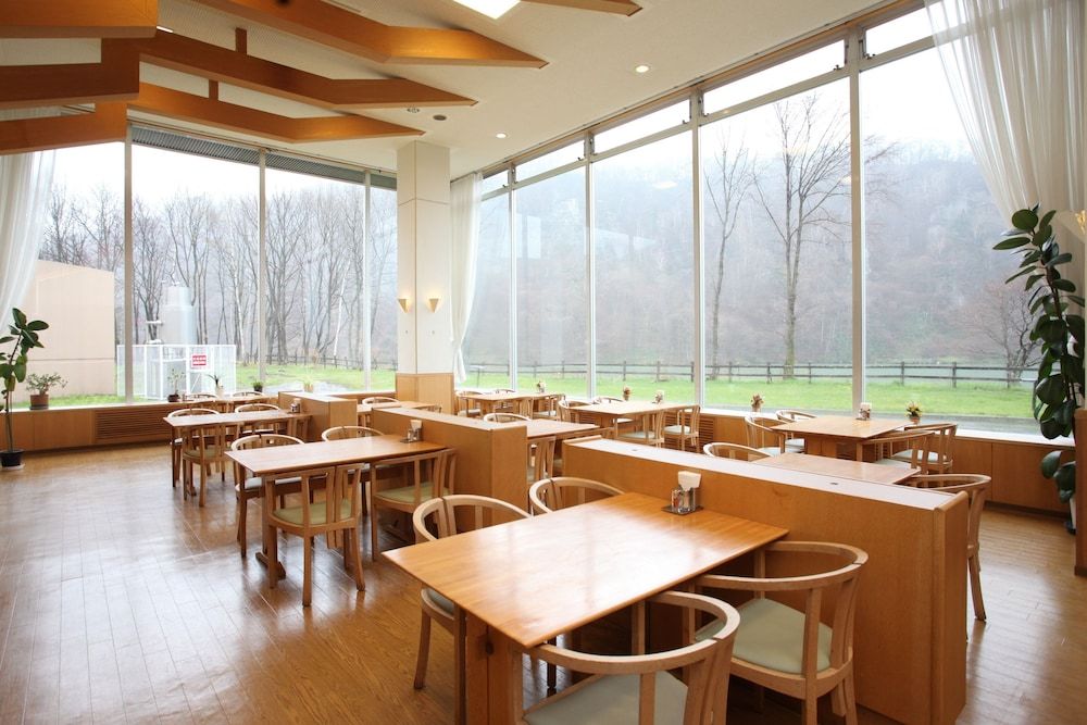 Yuyado Kuttari Onsen Lake Inn - Shintoku - Ресторан