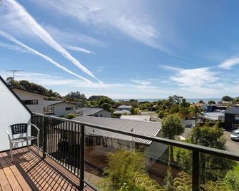Studio Sea View Upper Level - Kaiteriteri - Balcón