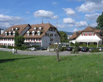 Hotel Restaurant Schlössli - Ipsach - Gebouw