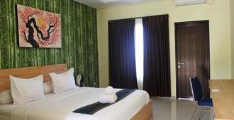 Exotic Komodo Hotel - Labuan Bajo - Bedroom
