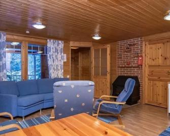 Holiday Home Vaahtera by Interhome - Kaavi - Sala de estar