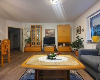 Dennis Apartment - درسدين - غرفة معيشة