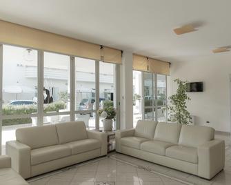 Hotel Caravel - Vasto - Living room