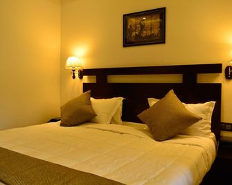 OYO 6645 Hotel Sapphire - Shillong - Ložnice