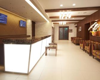 Dormy Inn Hiroshima - Hiroshima - Front desk