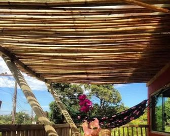 Sape Guest Hotel - Imbituba - Innenhof