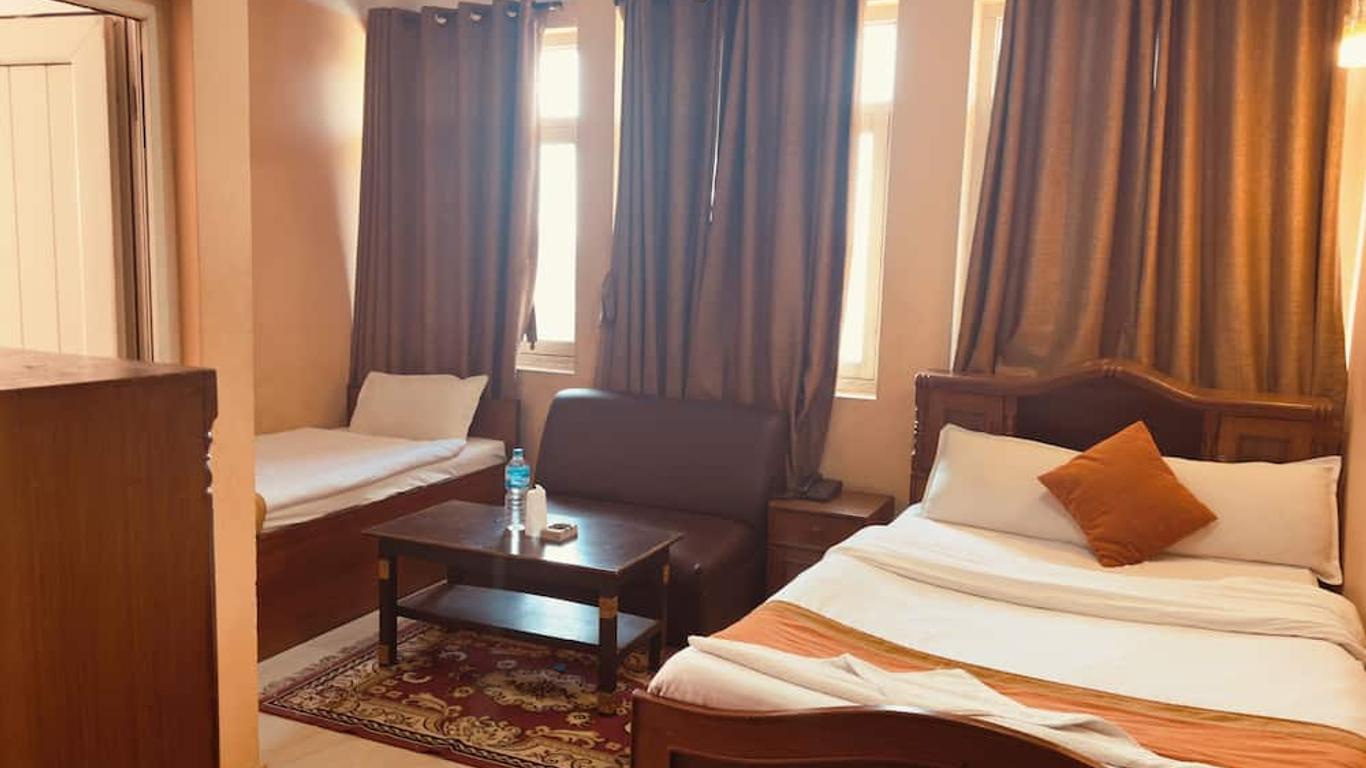Mandakini Hotel