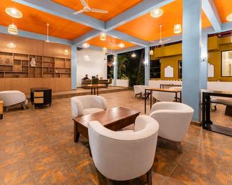 Justa Morjim Beach Resort Goa - Morjim - Lounge