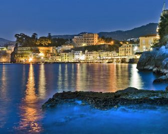 Hilton Sorrento Palace - Sorrento - Rakennus
