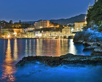 Hilton Sorrento Palace - Sorrento - Bina