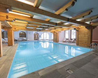 Hotel Rosatsch - Pontresina - Pool