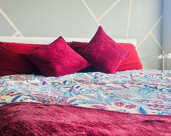 Welcome Home! - Papillion - Bedroom