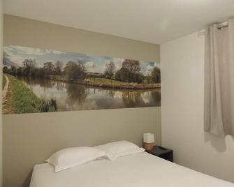 Auberge La Péniche - Pierrefitte-sur-Loire - Habitación