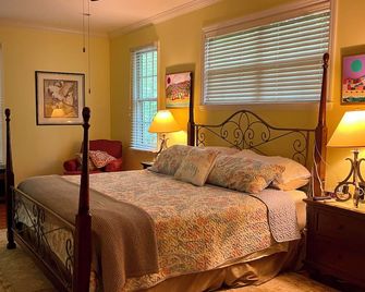 A 5 bedroom mountain retreat, ideal for couples, and families. - Monteagle - Ložnice