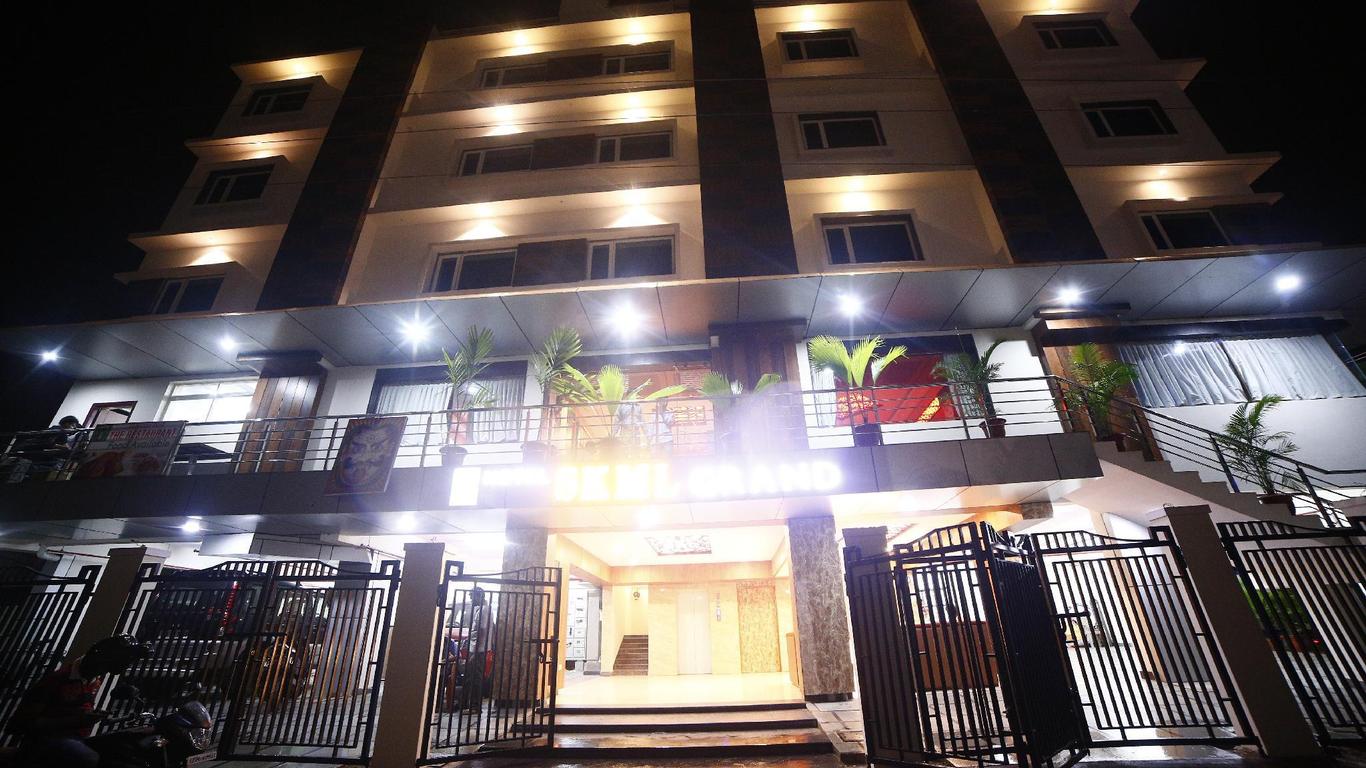 Hotel Skml Grand