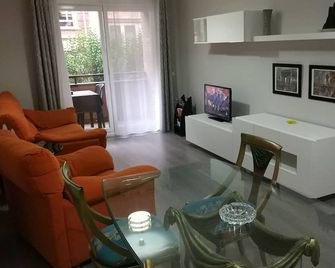 San Anton Centro Apartment - Logroño - Living room