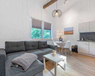 Ferienwohnung Junge 2 - Heide - Huiskamer