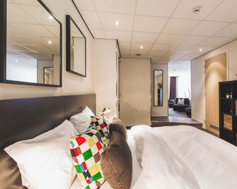Queen Hotel - Eindhoven - Bedroom