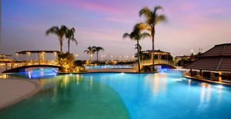 Radisson Blu Hotel, Alexandria - Alexandria - Bể bơi