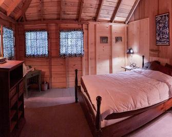 Secluded Lakefront Cabin in the heart of Kennebec County - Fayette - Habitación