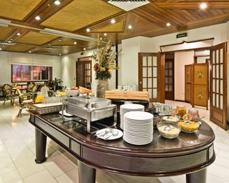 Golden Tulip Porto Gaia - Vila Nova de Gaia - Buffet