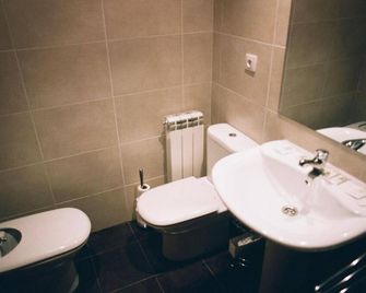 Apartamentos Auhabitat Zaragoza, edificio de apartamentos turísticos - Saragossa - Łazienka