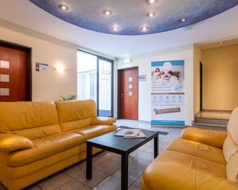 Trip Inn Hotel Conti - קלן - סלון