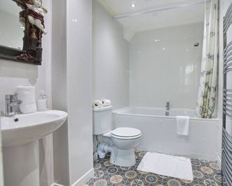 The Sandringham Court Hotel And Apartment - Blackpool - Casa de banho