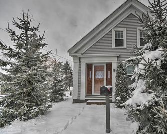Rockland Home w/ Deck 5 Mins to Historic Downtown! - Rockland - Budova
