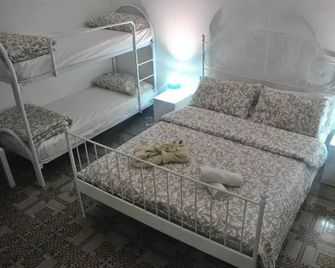 Sunrise Hostel & Rooms - Palermo