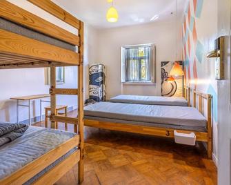 Blue Coast Hostel - Setúbal - Bedroom