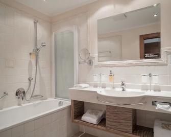 Hotel Madeleine - Obergurgl - Bathroom