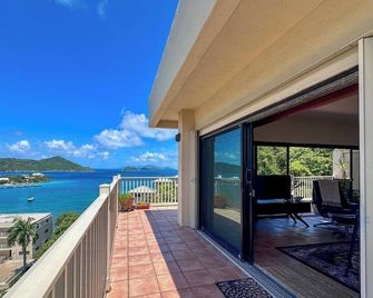Penthouse luxury with ocean views Resort pools - Saint Thomas Island - Balcón