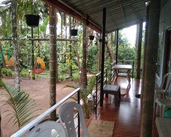 Spot On Family Home Stay - Dandeli - Building